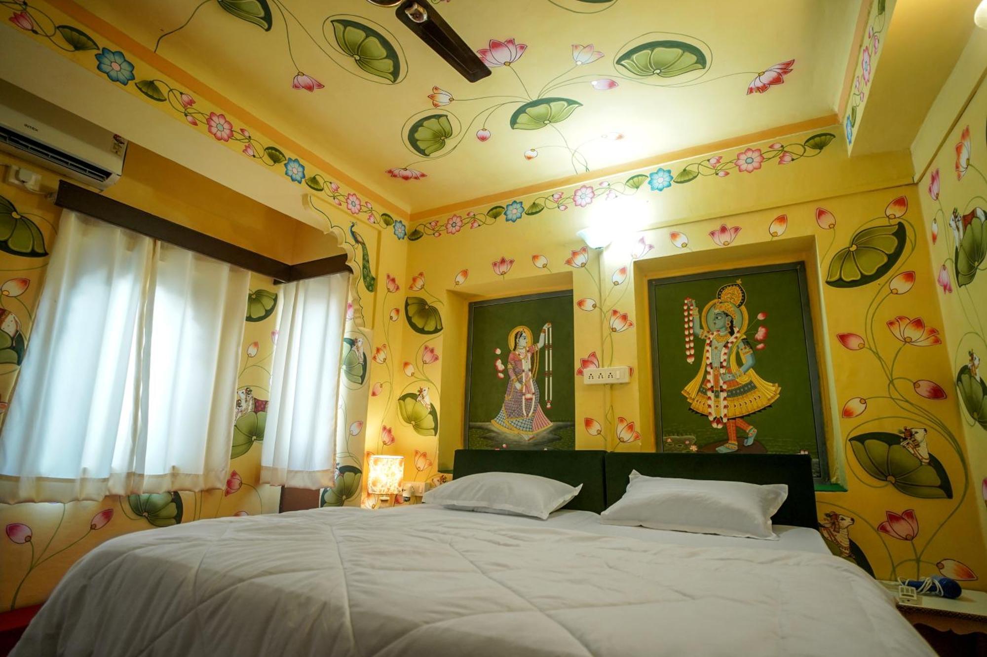 Island Tower Guest House Удайпур Екстериор снимка